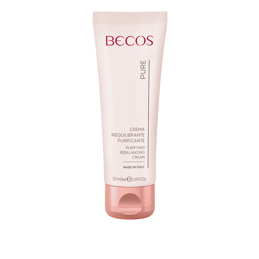 Una crema leggera e setosa dall’azione purificante e opacizzante.