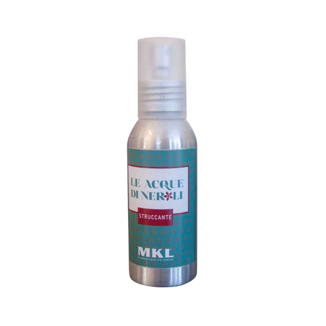 ACQUA MICELLARE STRUCCANTE Acqua pura, priva di allergeni e di metalli pesanti. Arricchita con vitamine C, E, con acido jaluronico, contiene gli zuccheri galattoarabiniani che creano una leggera esfoliazione sul viso per una detersione accurata. Contiene estratto di Neroli, dalla profumazione leggera e delicata, adatto quindi anche al contorno occhi. → Ottima per struccare il make-up Matt e Demimatt, i Chubby e i Mascara Waterproof e per rimuovere il Perfect Body Camouflage sul viso.