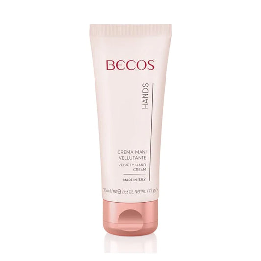 Una crema mani dalla texture setosa e vellutata che lascia le mani morbide e profumate.  Becos Crema Mani Vellutante si assorbe rapidamente, donando comfort e protezione contro gli agenti atmosferici. 
Contiene burro di Karité. Tubo da 75 ml.